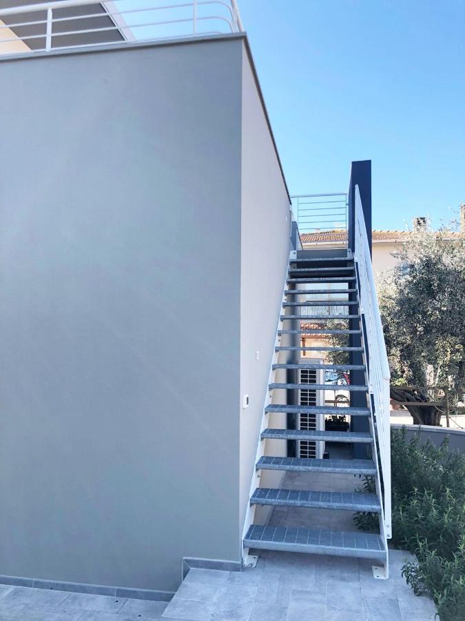 Casa Ginevra A Cecina By Zoom In Earth Apartment Екстериор снимка